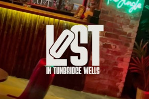 Tunbridge Wells, High Street / Chapel Place : Lost: The Get Down